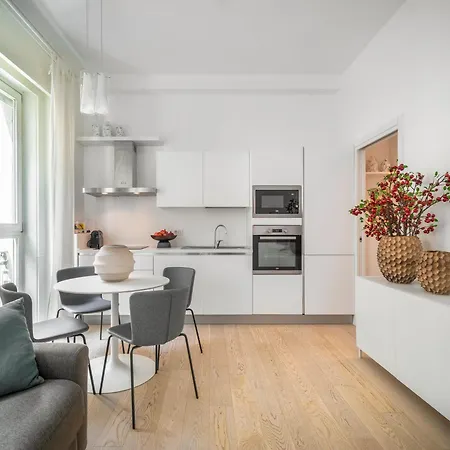 Brera Charming Apartments R&R-3